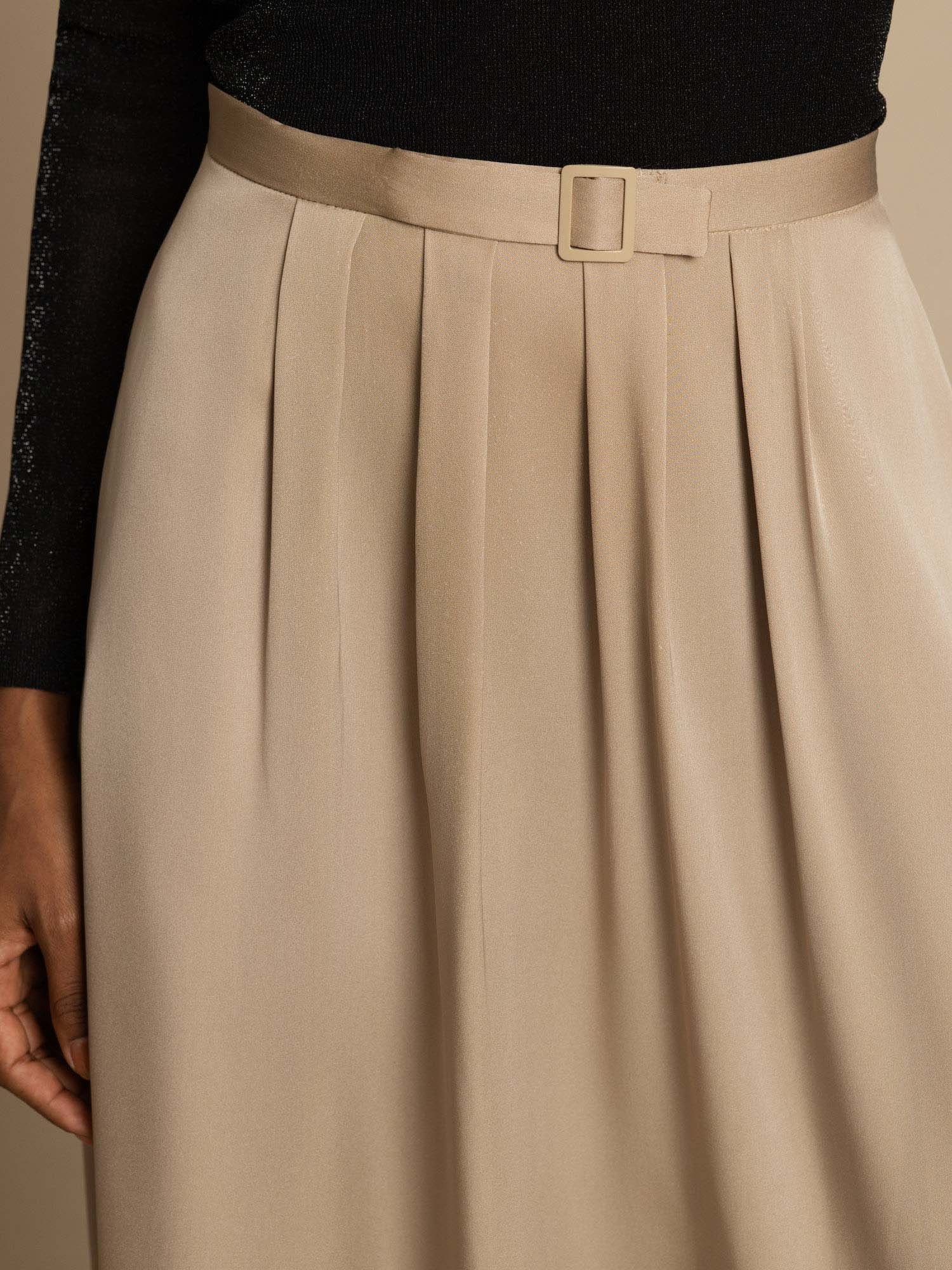19Momme Silk High Waist A-Line Pleated Midi Skirt with Pockets - Image 3