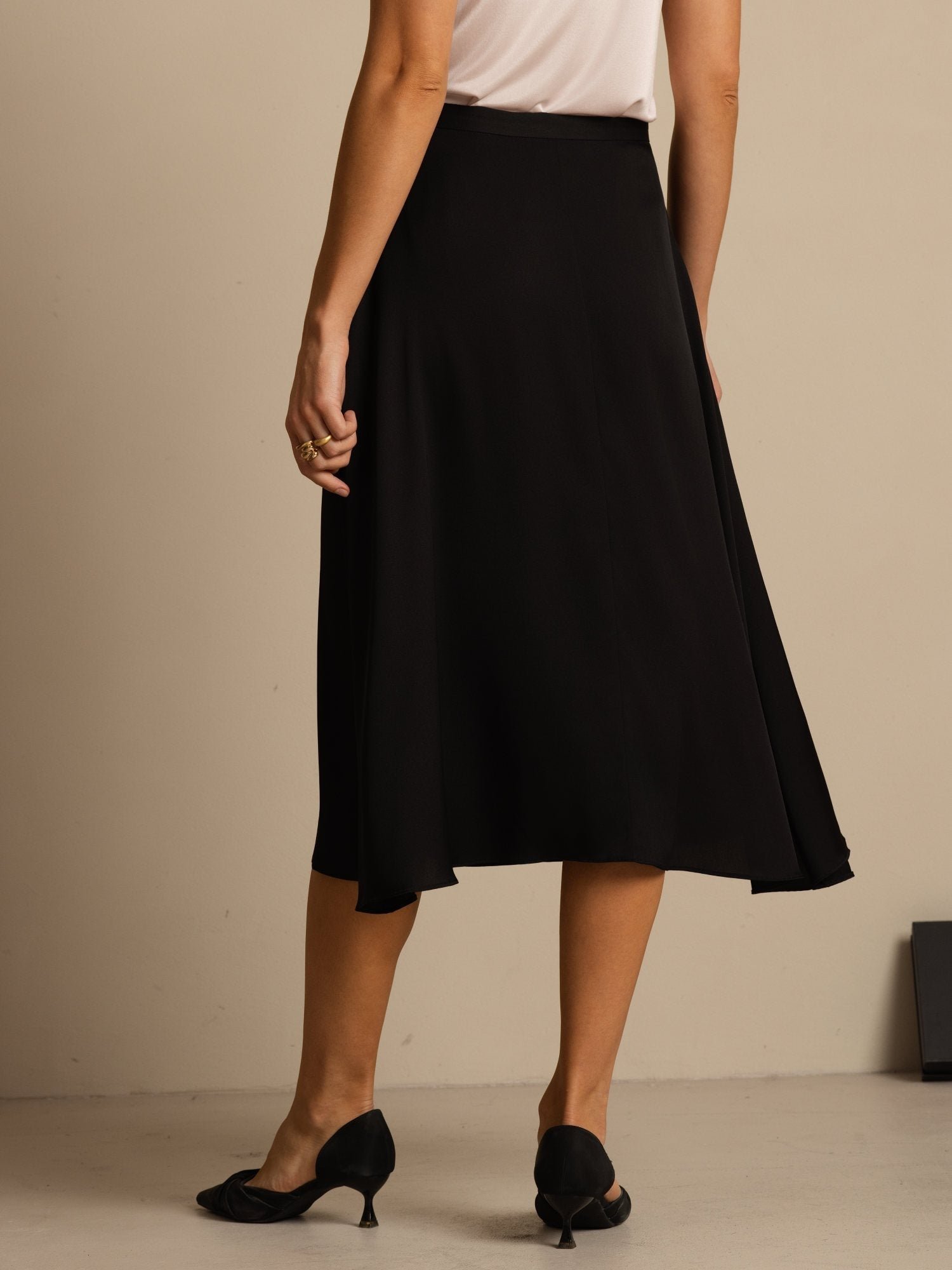 19Momme Silk High Waist A-Line Pleated Midi Skirt with Pockets - Image 9